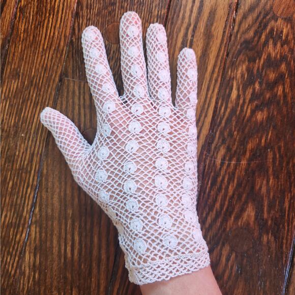 Vintage White Crochet Lace Gloves Womens One Size Fits Most New - Picture 2 of 8